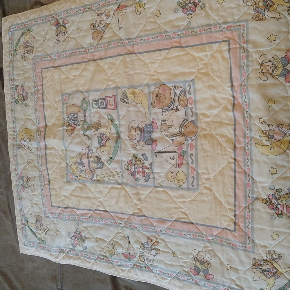 SOLD!!  VINTAGE HANDMADE Baby Quilted Baby Blanket 31 1/2"W X  41" L,